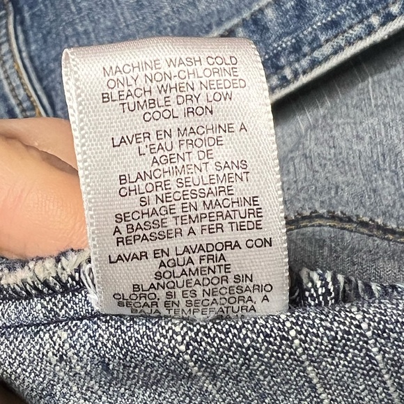 !MICHAEL KORS Jean vest! Slightly distressed and cropped in Perfect condition! - Picture 10 of 10